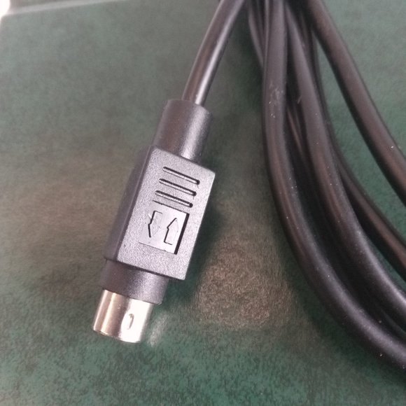 10ft (3.04m) S-Video Cable 4 Pin Male to Male Connection 2way Connector - Picture 2 of 4